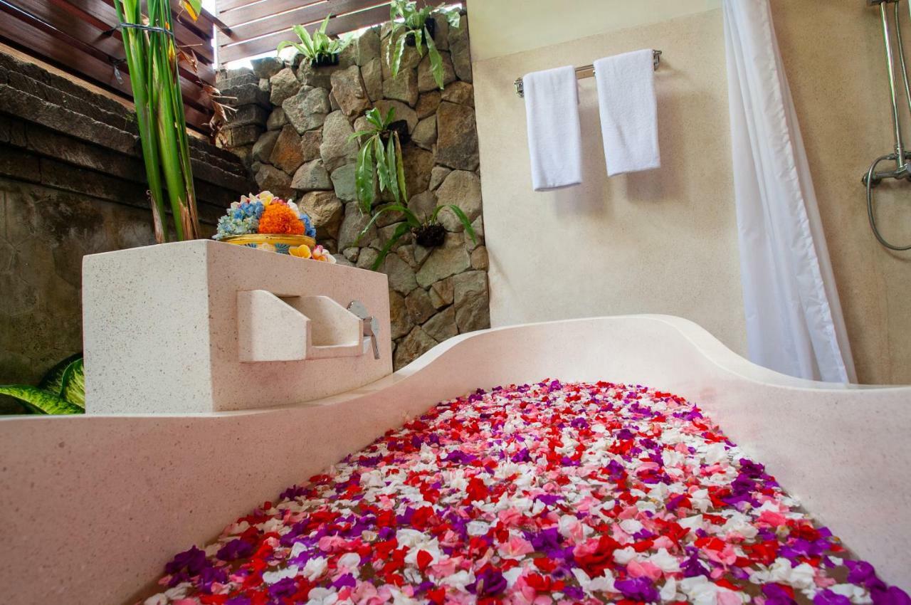 Deluxe Double Room Bath